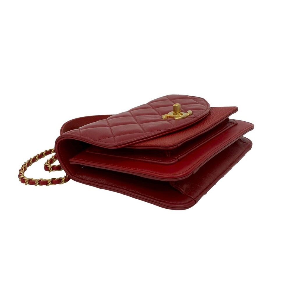 CHANEL Bag - Picture 7 of 9